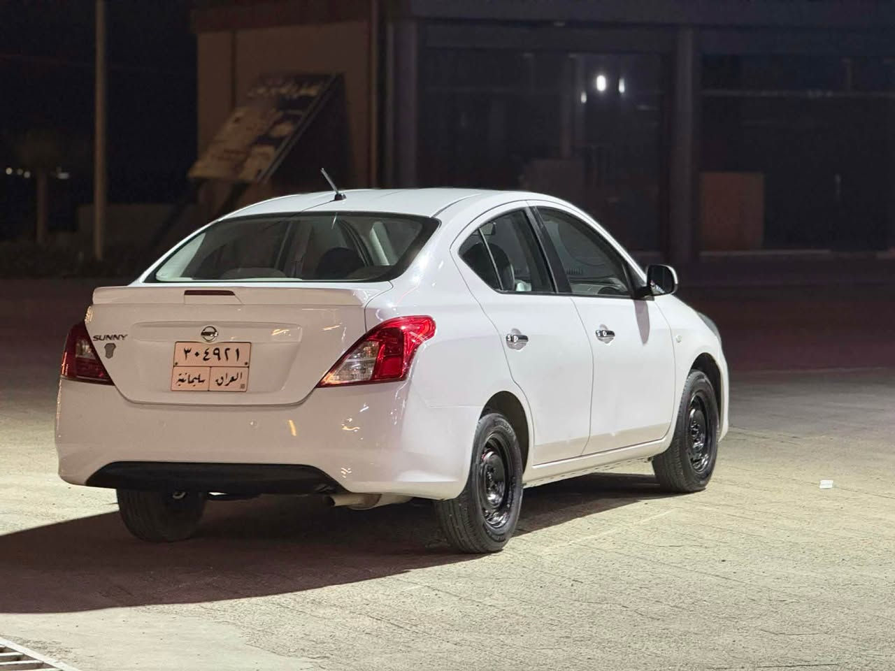 لاکشمیبای ٢٠٢٠
باڵ 
بلاجیکتۆر 
دەسک نیکڵ
دەبڵ گێچ
یەک پەڵە بۆیاخ 
نرخی ١٠١ گەڵا معامەلەیەکی برایانە ***********
*********** السليمانية, العراق
