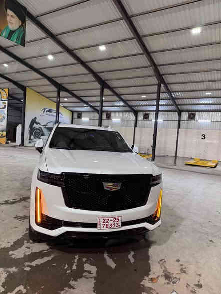 سلام عليكم 
CADILLAC , ESCALADE , SPORT 23 
وارد أمريكي بيهه قطعه وحده فقط جاملغ أمامي 
فول مواصفات للأخير مكينه 6.2L ماشيه بل 40 الف رقم أربيل بأسمي 
السعر (  $68000 الف دولار   ) او بيهه مجال للأستفسار (***********) متواجد واتساب 

( ملاحظه السياره للبيع و المراوس حسب القناعه + مكان السياره كربلاء حي الحسين  )
