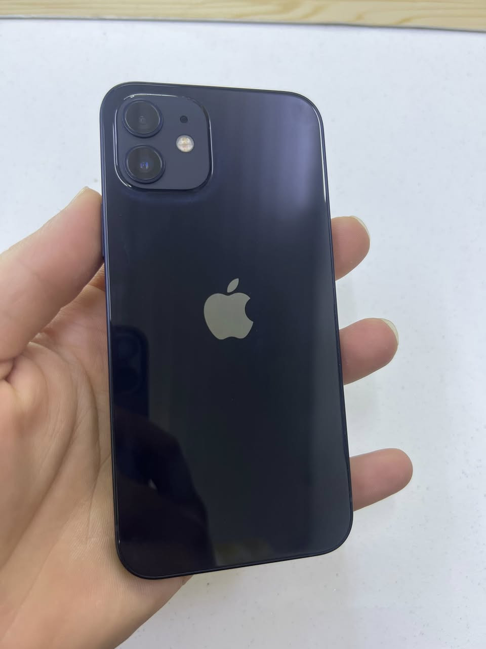 ايفون ١٢ 
نورمان ما مفتوح ما ميدل شي ضد مي ما يعبر هواء
ذاكره ٦٤
ببطاريه ٨٥ بلادي ما يصرف
تك نموذج m
السعر ٢٨٠ بي مجال
العنوان موصل ايسر حي وحده
اتصال ***********
