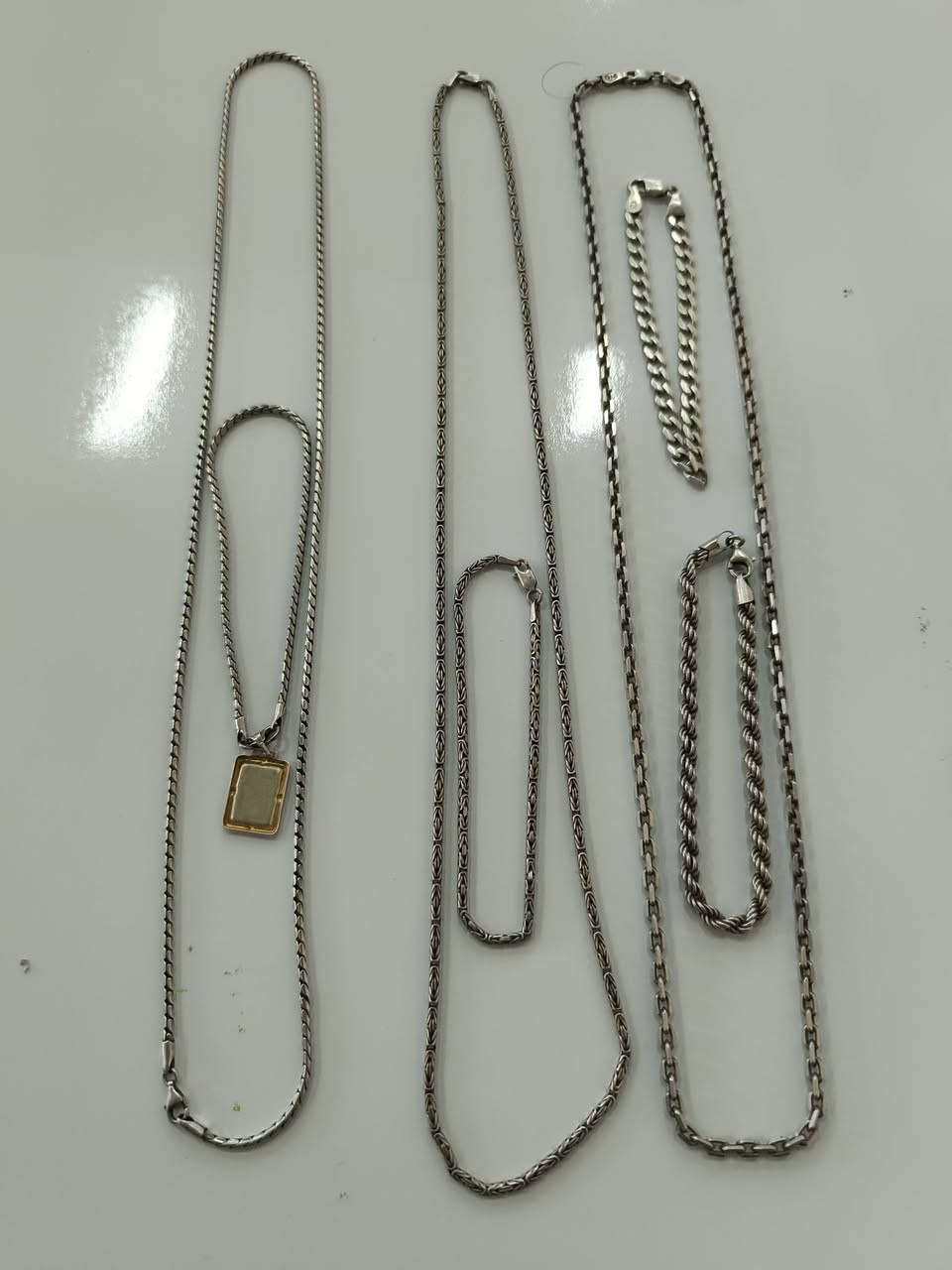 بيع فقط شلع الغرام 3500 يساون 100 غرام مكاني بغداد ***********
