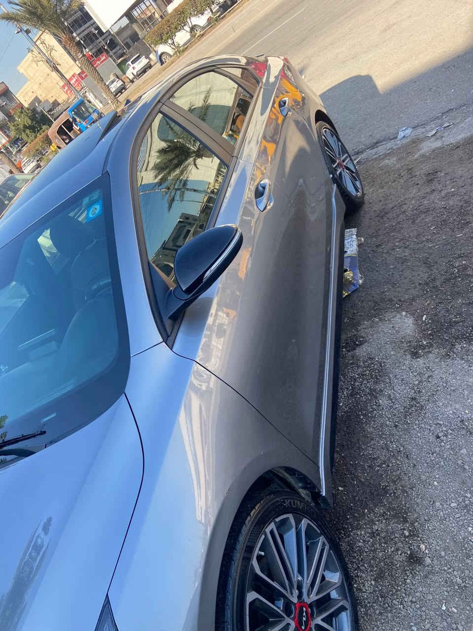 سلام عليكم
🔥للبيع كيا فورتي GT موديل 2024
ماشيه 11 ميل 

🔥سياره بدون صبغ وتبديل مكانات بارد بدون ايرباك

🔥سياره رقم بغداد ابسمي تحويل ثاني يوم 

🔥مكينة 1.6 تيربو كفالة كير و مكينة 

المواصفات :

 🔥بصمات دخول و تشغيل / تشغيل عن بعد

🔥كشنات مختمة جي تي 

 🔥رادارات من كل الجهات / مانع اصطدام

🔥كروز كنترول تفاعلي / نظام محافظة على المسار

🔥شاشة جبيرة / كاميرا و حساسات خلفية

🔥 كار بلي و اندرويد اوتو 

 🔥لايت امامي ليد و بك لايت ليد / دبل اكزوز

 🔥قطعتين تبريد 

🔥بعد هواي مواصفات معروف ال GT

السيارة جاهزة من كلشي صدر و حدادية و تايرات و حجر بيئة و كير و مكينة 

سونار بل منشور

سعر 165وبيه مجال بسيط 

مكاني بغداد جميله

***********
