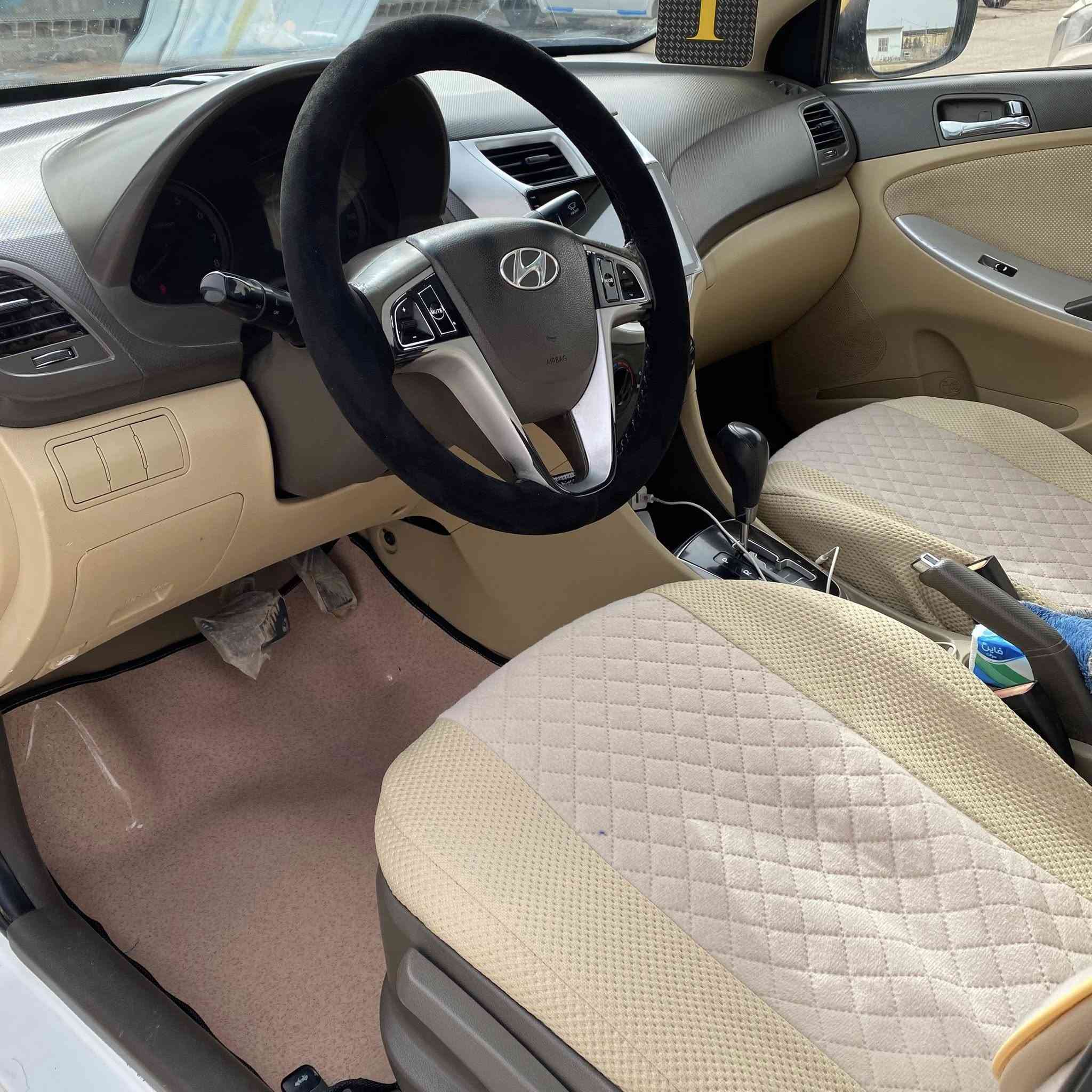 السلام عليكم
اكسنت 2014 رقم قادسية الانكليزي تحويل مباشر 
مكينة 1600 سيارة جاهزه من كلشي مابيه نقص
حادثها جاملغات خلفيه وشويه من الحوض 
السعر 69 وبيه مجال بسيط مكاني الرميثة
***********
