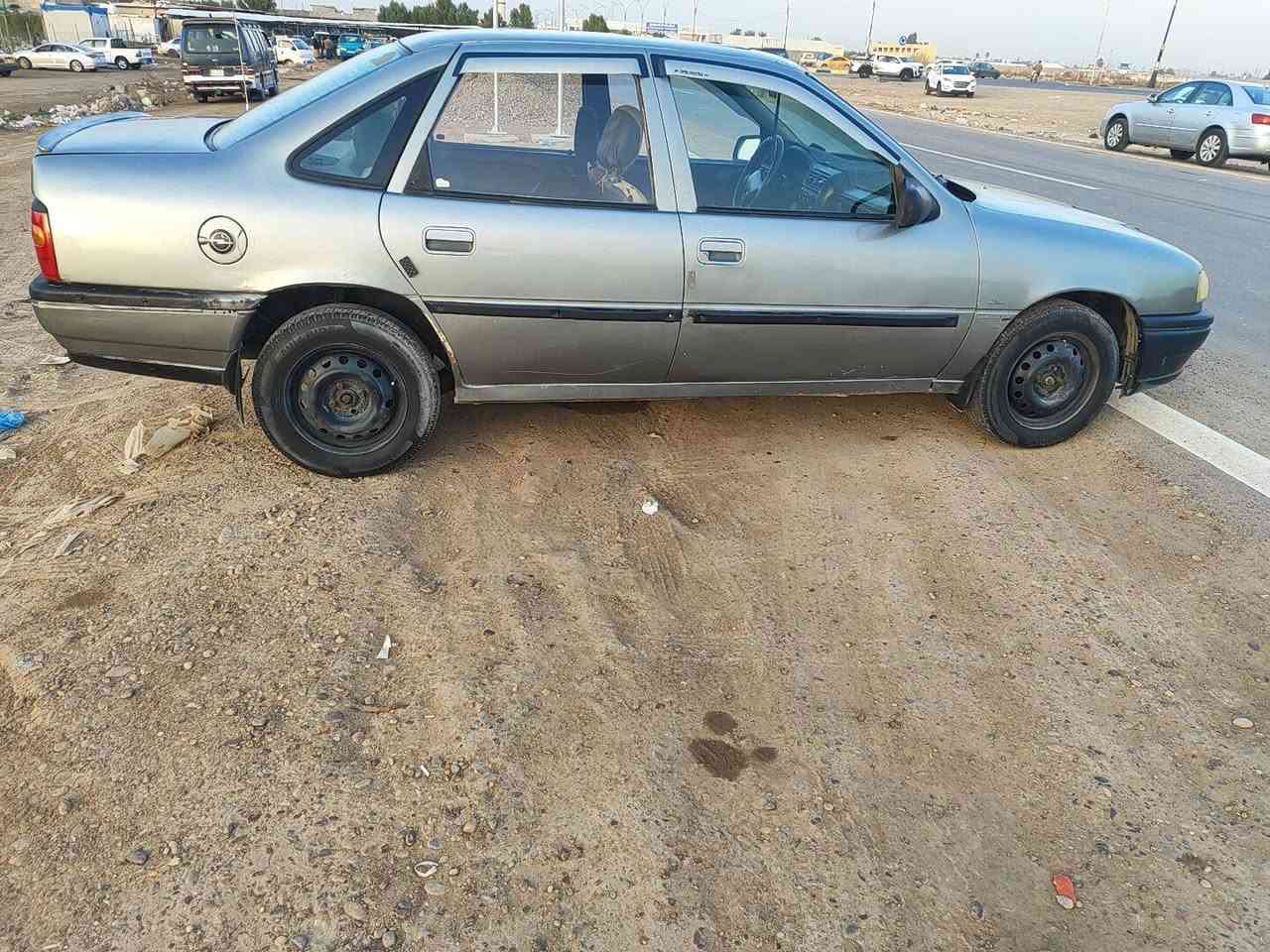 السلام عليكم للبيع
اوبل فكترا 
رقم بغداد
بسمي تحويل مباشر 
محرك 1800 سنويه لل29
سعره30ورق 
***********
