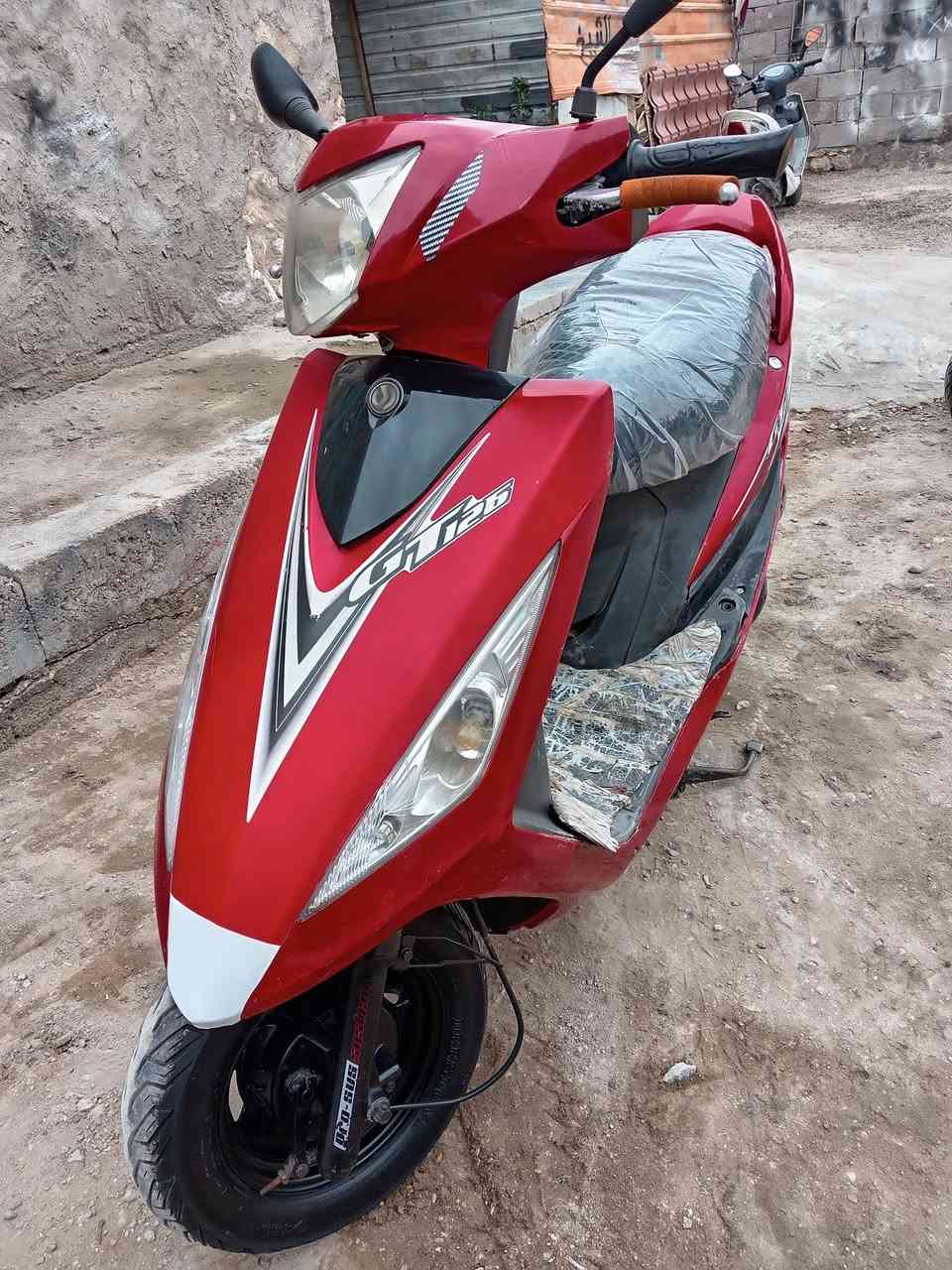 السلام عليكم ماطور سايم جيتي للبيع شغال صلف أو هندر او كهربائيات كله شغال ماطور جديد
مكينه فول نعومه
السعر 500 أو بي مجال قليل
مكان الرمادي
الاستفسار ***********
