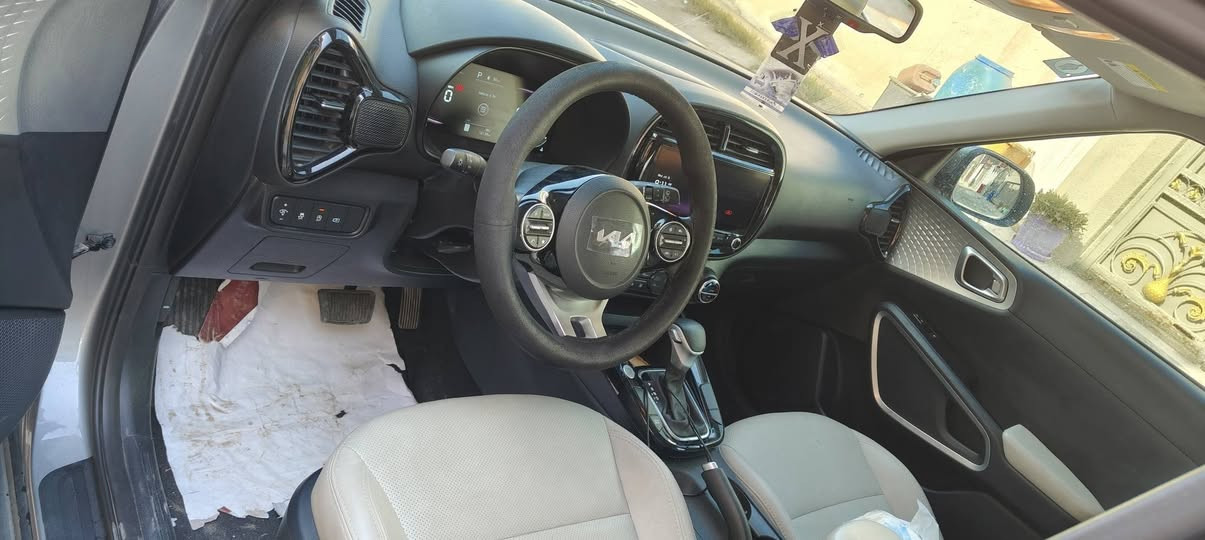 بصمه .. كشن جلد كهرباء .. رادارات .. شاشه ايباد
حادث فقط بنيد مبدل .. ماشيه 15 الف فقط زيرو
رقم بغداد بأسمي .. السعر 158 .. ***********
مكانها بابل
