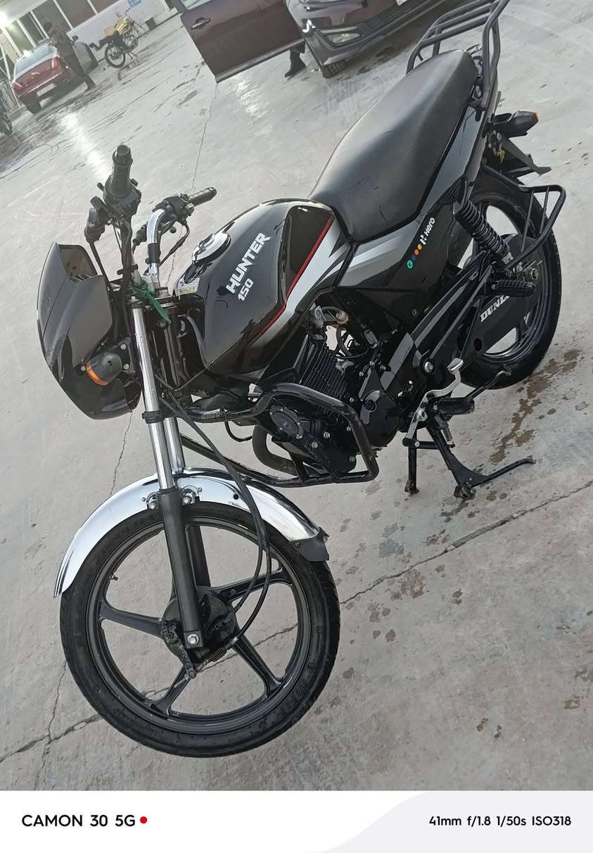 السلام عليكم هيرو للبيع اوراق موديل 23 بمليون و600 وبيها مجال حق الجيه هذا رقمي *********** ماكينه كفاله ما مفتوح بها برغي ما عدا بها ضربه بالتانك صغيره
