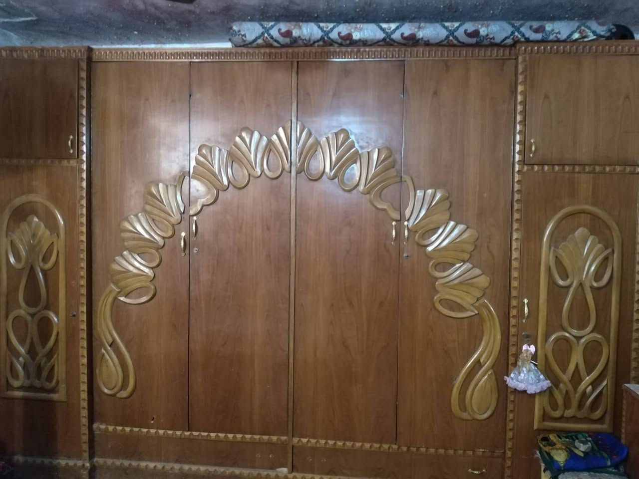 سلام عليكم عندي غرفه عراقيه البيع 500 وبيه مجال ***********  مكاني الشعب
