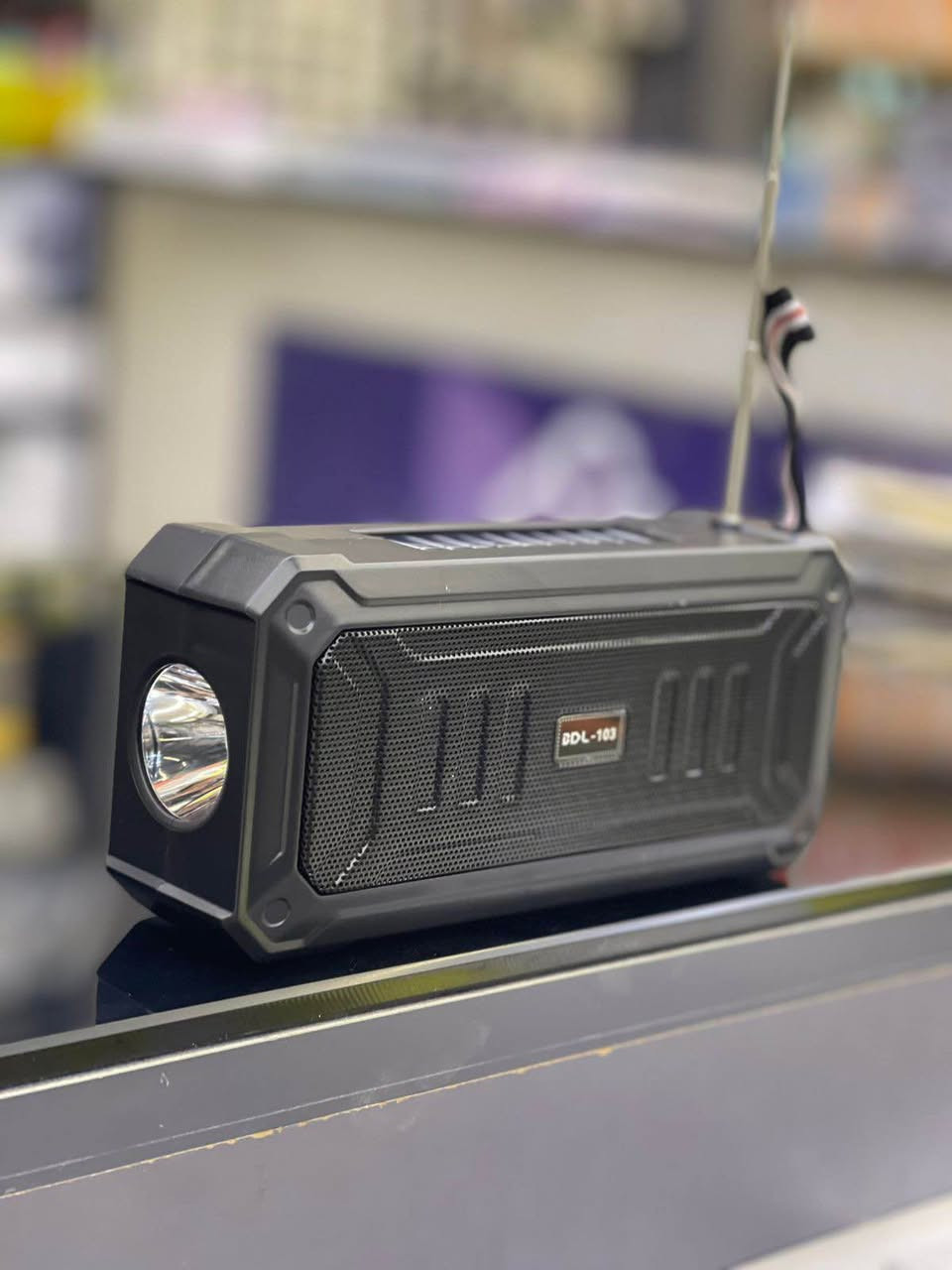 Speaker ✅
Model:bdl-103✅
Battrey: 800mAh✨
Double soler⚡️
سپیکەرێکی زۆر نایاب شوێن فلاش میمۆری هەیە و ڕادیۆیە لایت شاحنە فول کوالێتی ✅ السليمانية, العراق


**إذا كنت صاحب هذا الإعلان وتريد حذفه لأي سبب، رجاءا أرسل رسالة إلى الدعم الفني**