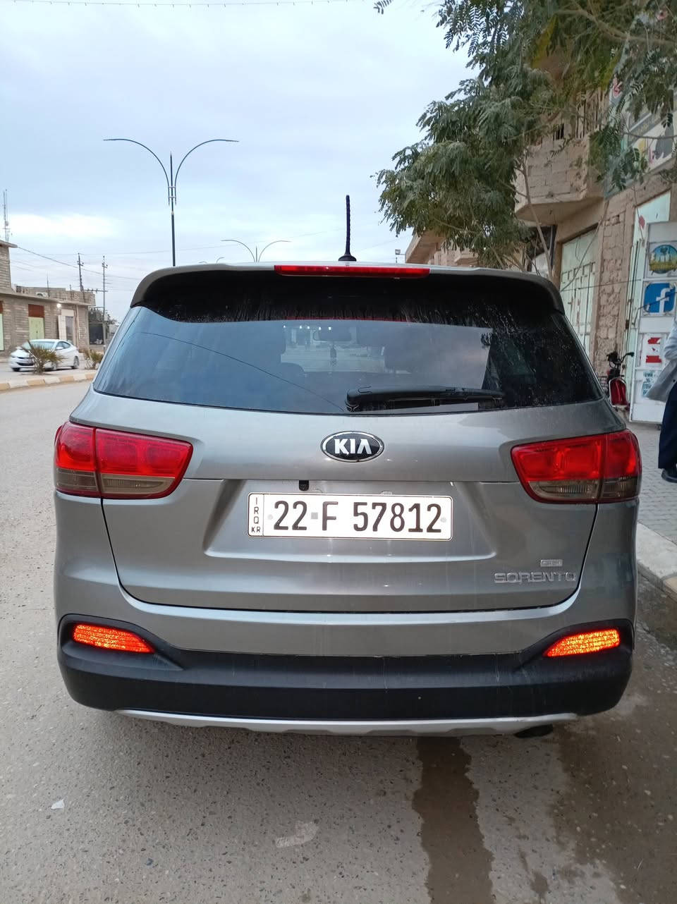 مكلف بلنشر سورينتوا 2017 رقم أربيل شرط التحويل ضرر بنيد فقط بدون دواخل محرك اربعه سلندر محرك مفتوح شرط كير محرك سياره جاهزه من كلشي السعر ١٧٠ وبيها مجال للاستفسار على الرقم فقط *********** مكان السياره صلاح الدين بيجي
