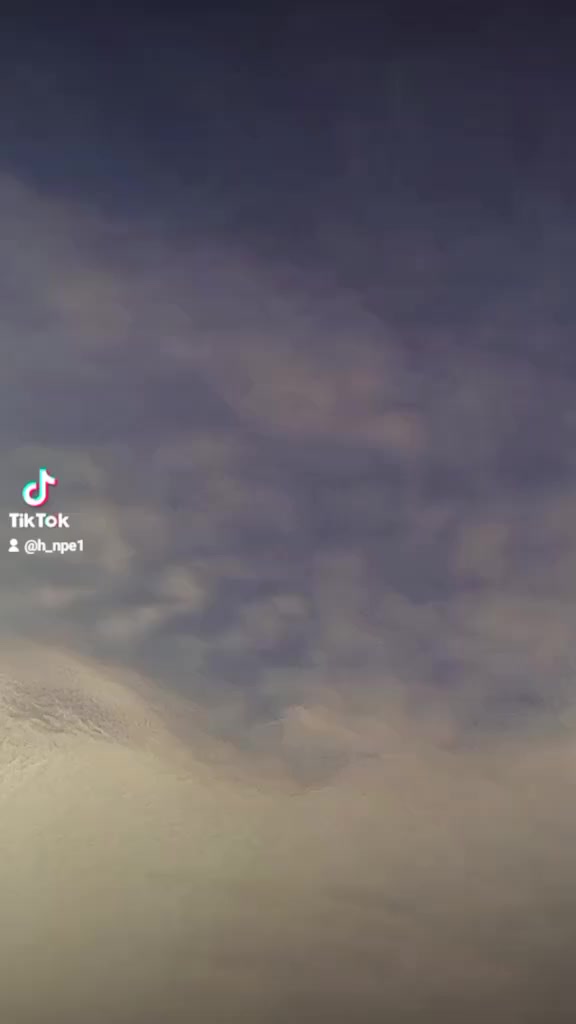 السلام عليكم دراجه قفاز لونسن مرقم اربيل مديل 2022 نازله 2025 ممشه 14الف نقص الجاملغ ول بكلايت الخلفي وكعن و مالكيتهن و الدراجه بسمي وياله ويلكم تايرات جدد سعر 2 مليونين و بيه مجال ماعاجبك السعر اعبر المنشور *********** مكان بغداد
