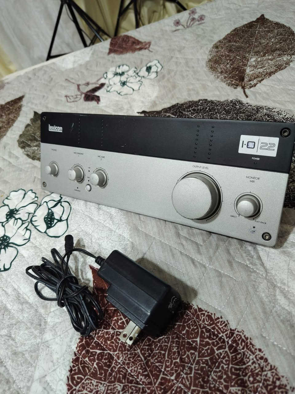 جهاز بهذا الشكل باااله مكتوب علي صنع امريكي اعله سعر ابيع


**إذا كنت صاحب هذا الإعلان وتريد حذفه لأي سبب، رجاءا أرسل رسالة إلى الدعم الفني**