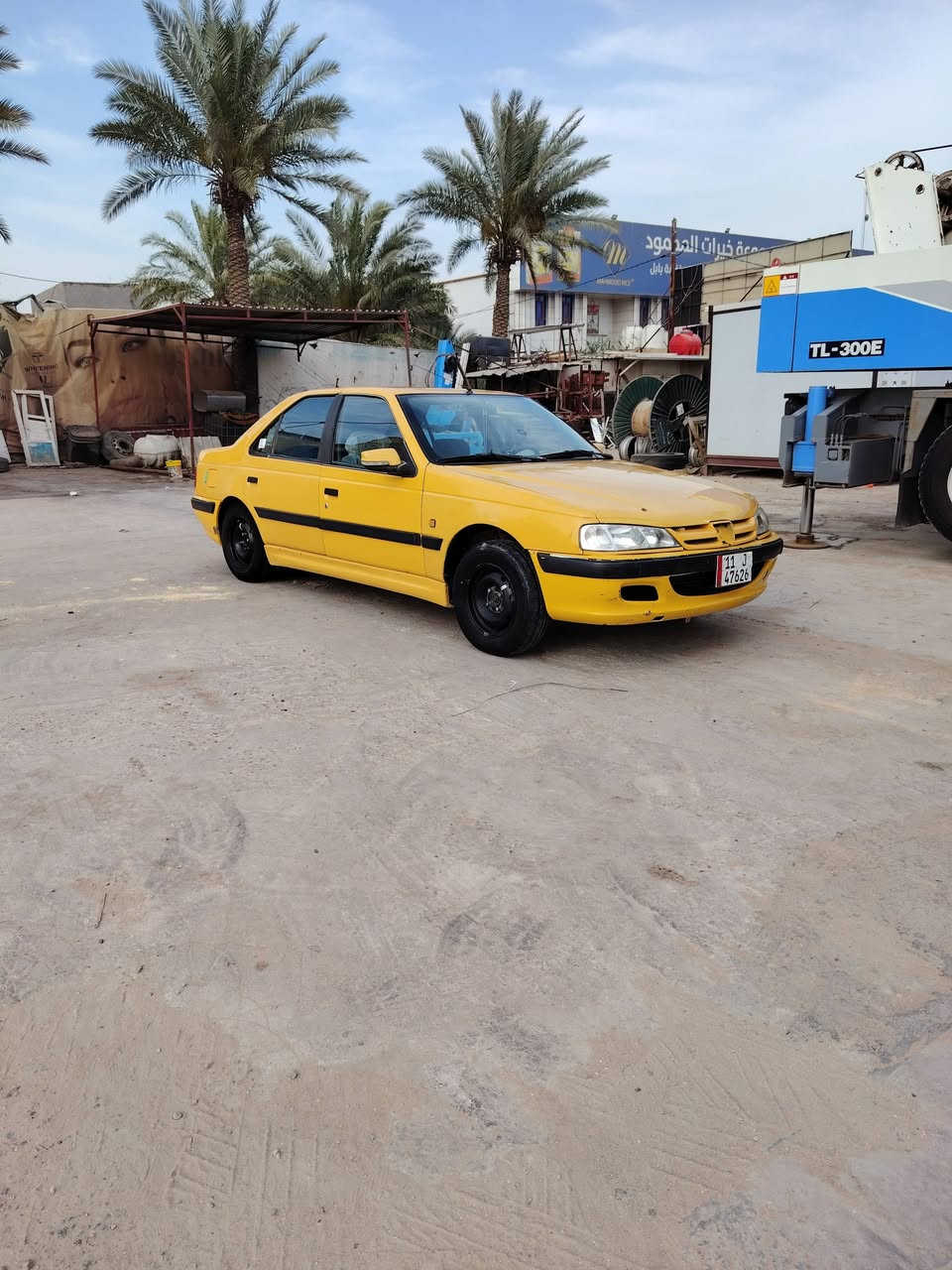 سلام عليكم ورحمة الله وبركاته بيجو بارص مديل ٢٠١٥ سياره جاهز مكينه كيرشرط صدر تخم تاير جديد مكفولة من ضربه كهرباءت كله شغاله داخلهه نضيف  مصفره هيهئه وغرامات شرط تحويل
مكان السياره حله
***********
