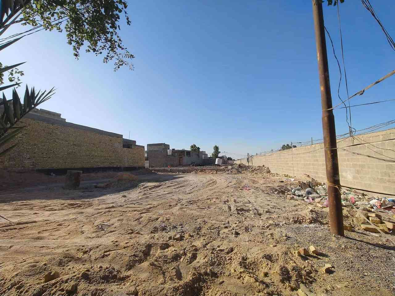 قطع ارض البيع طابو زراعي مساحه 200 متر   اضافه فضله 100 متر النجف الاشرف مقابيل ملحق قرية الغدير  رقم الهاتف
***********
