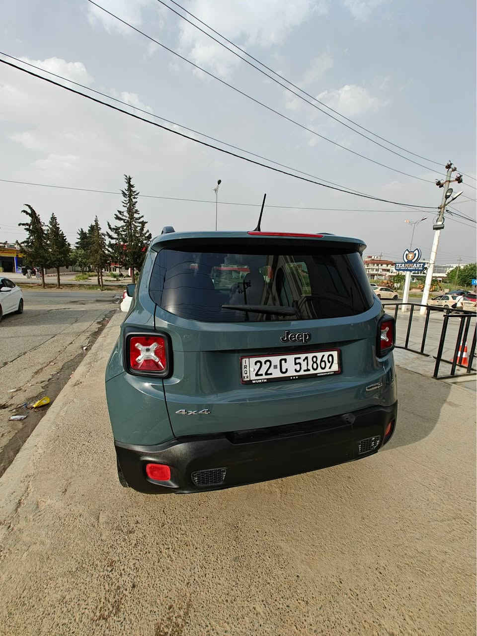 جێب ڕینگەید ٢٠١٧ بەسمە شەغال کوشن هیتەر سوکان هیتەر تەحدید سوڕعە دەبل ئەکسل یەک پارچەی بۆیاخە لەگەڵ دوو بست قوپاوی چاک نەکراوە  چوار تایەی تازە و لۆک 
*********** شقلاوة, أربيل
