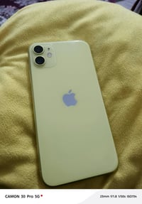 إيفون ١١عادي مكفول كفاله عامه ذاكره ٦٤بطاريه ٨٠شحنه كلش حلو +جهاز ضمان...