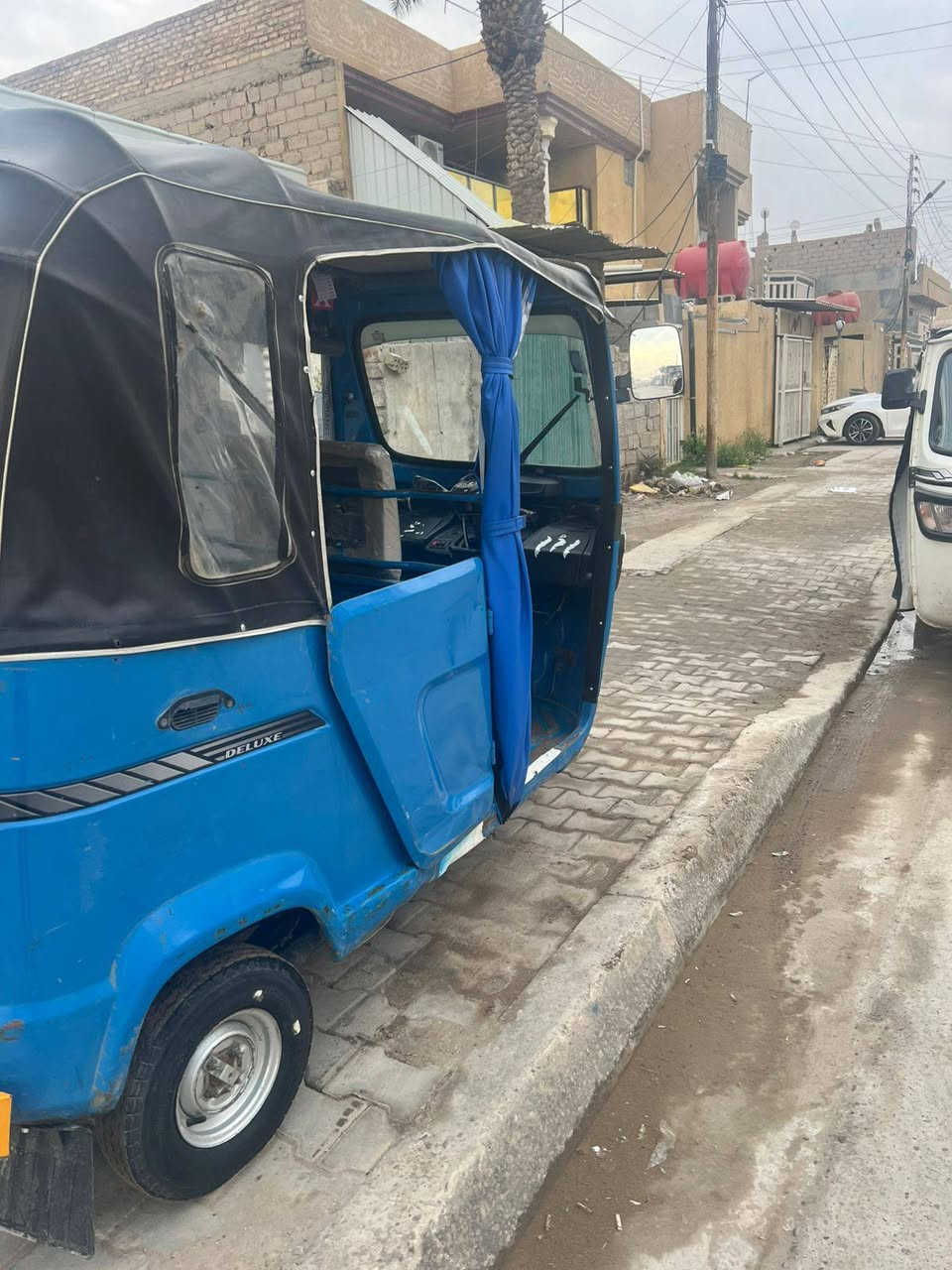 السلام عليكم تكتك تي في اس موديل 2020 محدث 2021
نضيفه ما ناقصه شي كبل ل شارع  تجي وتشوف بعينك  
التحويل ثاني يوم السعر 6 الرقم ***********
العنوان بغداد ابو الغريب النصر وسلام
