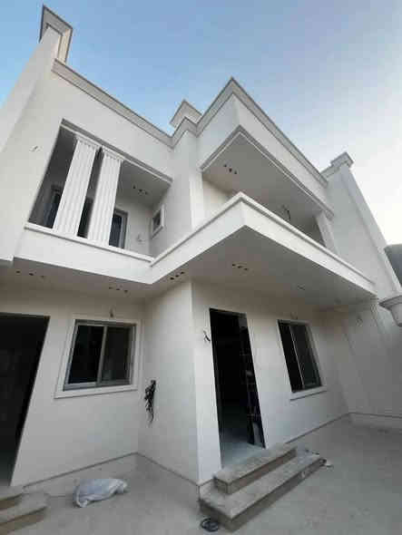 خلفات لبخ وديكور، طلس وتطعيم #الواجهات
سقل ناعم ،اجراره . تصفير مساطر 
اصباغ داخليه وخارجيه . وطلس ستن داخل 
للاستفسار اتصال او واتساب : ***********
