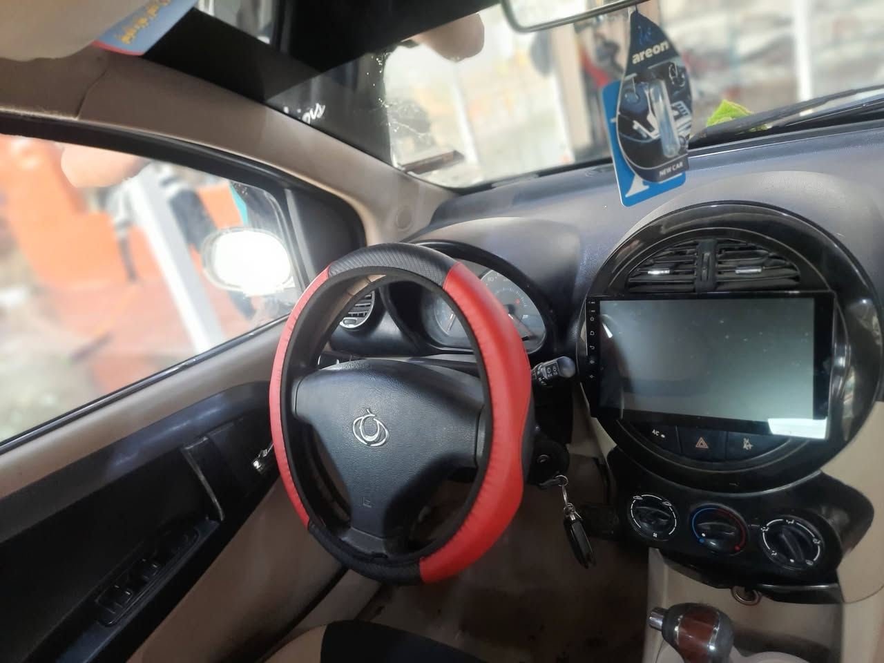 سلام عليكم سياره بانده مديل2013السياره كدامكم نضيفه ومابيه نقص بس الكشر شويه تعبان تجي وتشوف بعينك رقمه ناصريه مميز بسمي السياره ثاني يوم التحويل السعر36 وبيه مجال مكاني كوت مركز الكوت ***********
