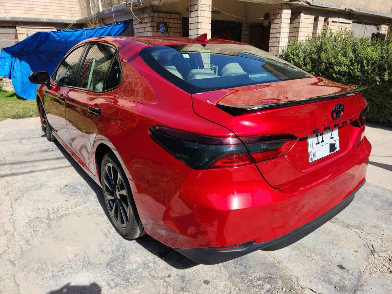 السلام عليكم للبيع فقط بدون مراوس بدون قسط 
كامري 2024 بدون حادث بدون صبغ  مكفوله من الدعاميه للدعاميه 
تقريرها وتر فريش 
السياره فئه LE تجي نص فول 
كير مكينه تبريد صدر تخم تاير كله مكفول 
السياره ماشيه 35 قابل لزياده 
عليها اضافات وسوادات سستم كامل 
مكان السياره بغداد الكراده 
السعر 215 يعني دفترين و15ورقه 
للاستفسار الاتصال ‏‪***********‬‏
