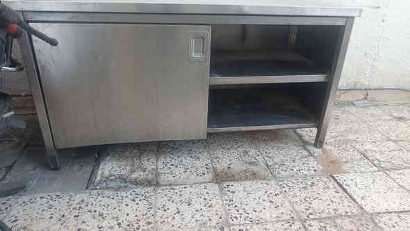 ميز ستنلس ستيل غذائي نظيف قفله ١٥٠ الف حي الاعلام
الطول ١٦٠
العرض ٧٠
***********
