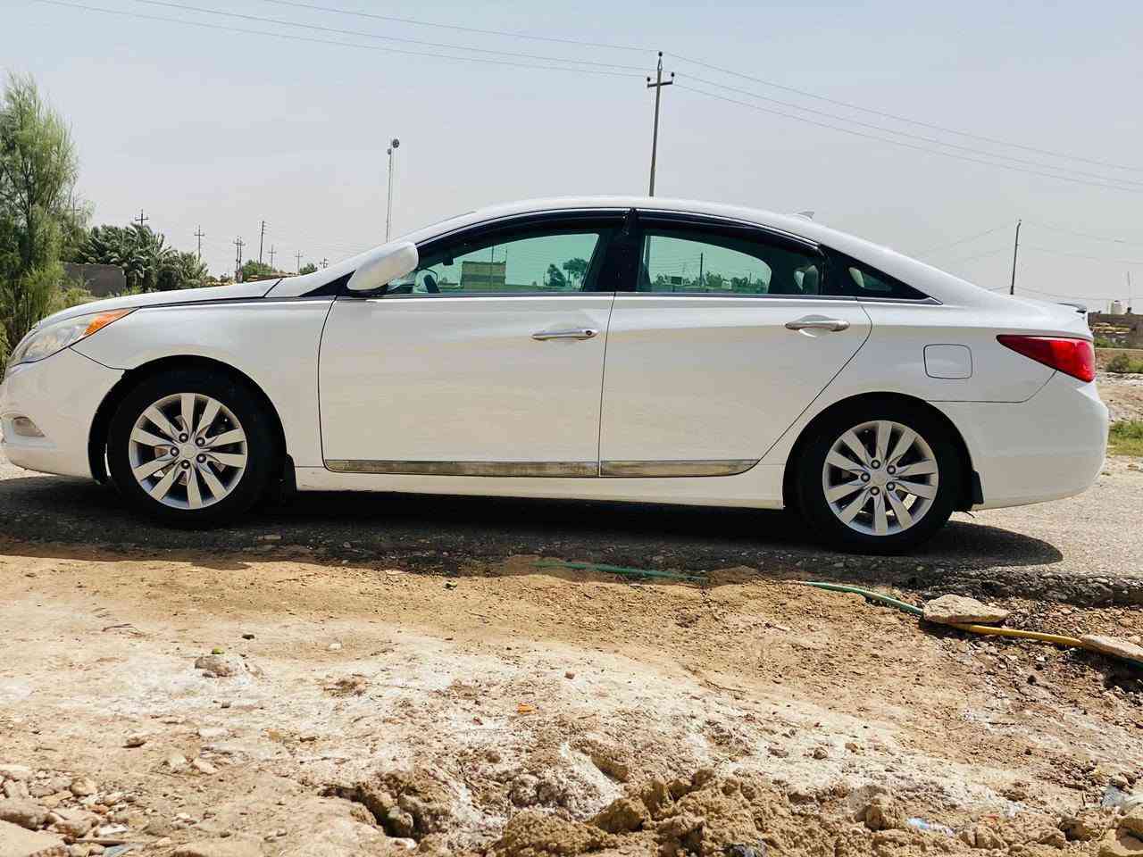 سلام عليكم لبيع فقط سوناتا 13مريكي سياره كفالة من ضربة وتبديل وصبغ وسونار موجود بل منشور سياره جديده مكينه وكير كفاله حجم ميكنه 2400 سياره جديدة كلش حدايه وتخم تأير وتبريد ثلج سعر سياره 95بيه مجال مكان سياره عماره شراي ينتصل ***********
