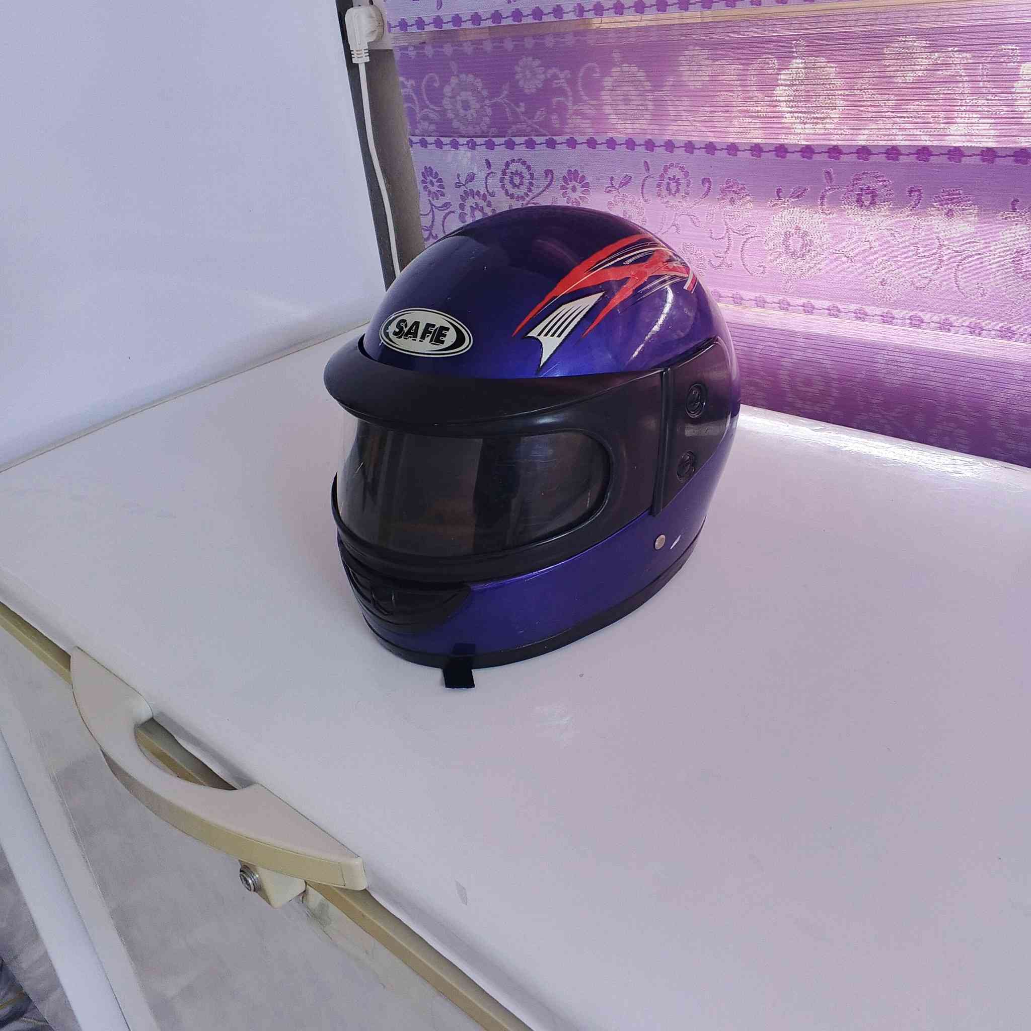 سلام عليكم هذني للبيع سعر خاص هاذه رقم ***********
