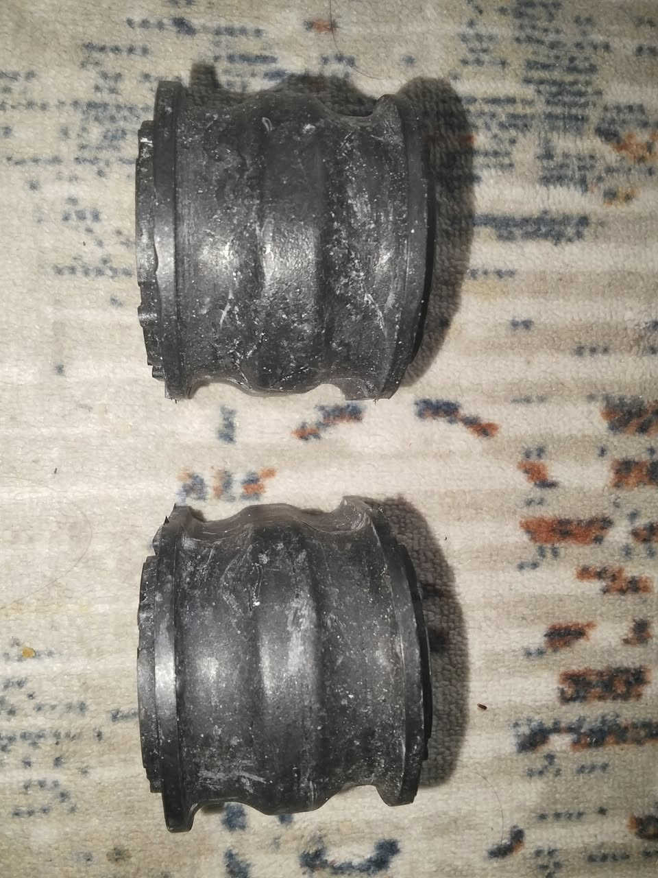 لاستيك رباط شرح الامامي لجمسي تيران الشكل الجديد
بعدهن جدد اشتريتهن وطلع مو منهن السبب 
ب25 وبيهن مجال بسيط 
مكاني البصرة /القرنة 
***********
