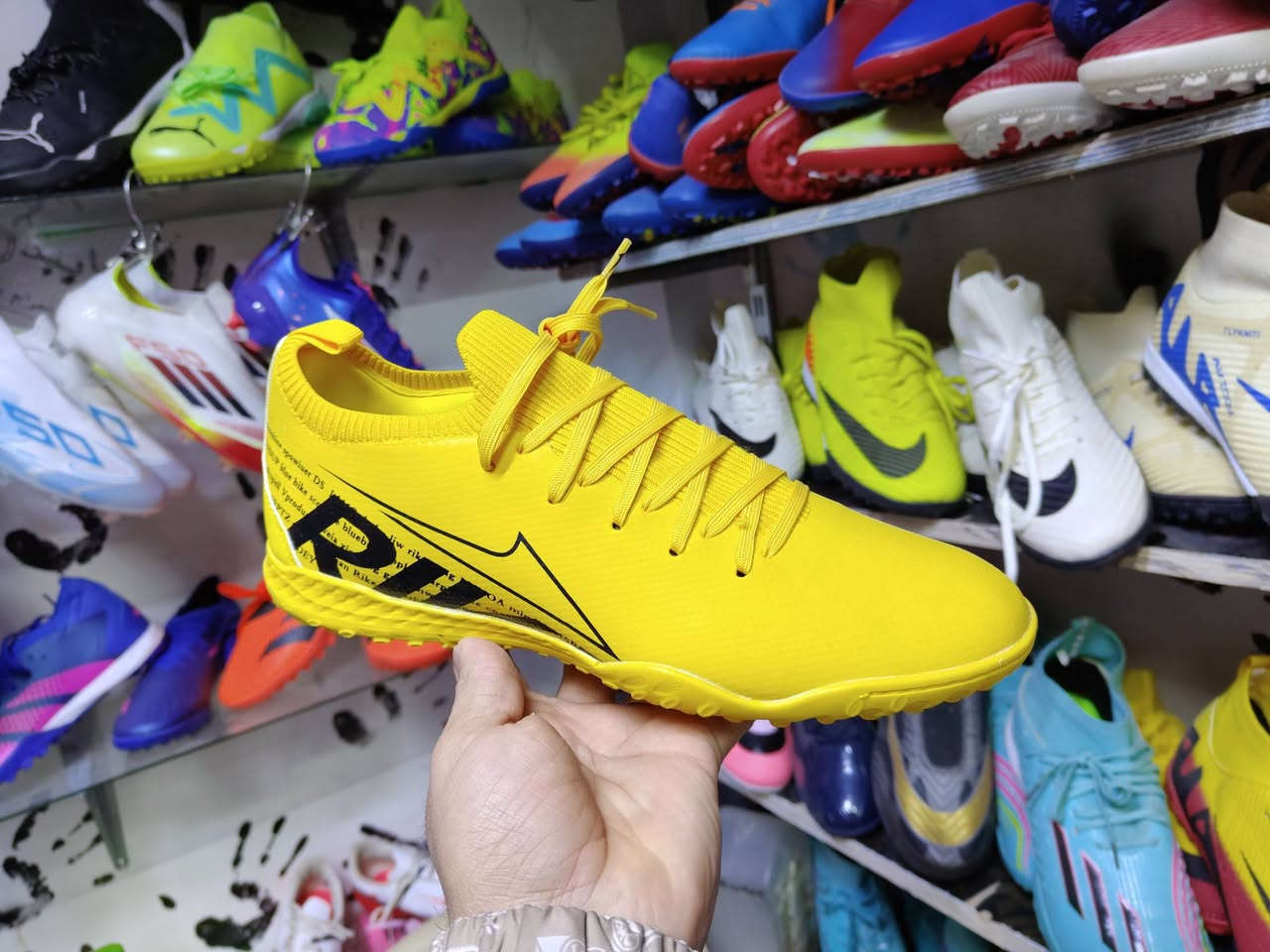 عرض خاص عرض خاص فقط 3 أيام سعر قطعة 15 الف فقط 

العنوان رأس جادة قرب مطعم هولير تجهيزات كاس العالم 

***********
