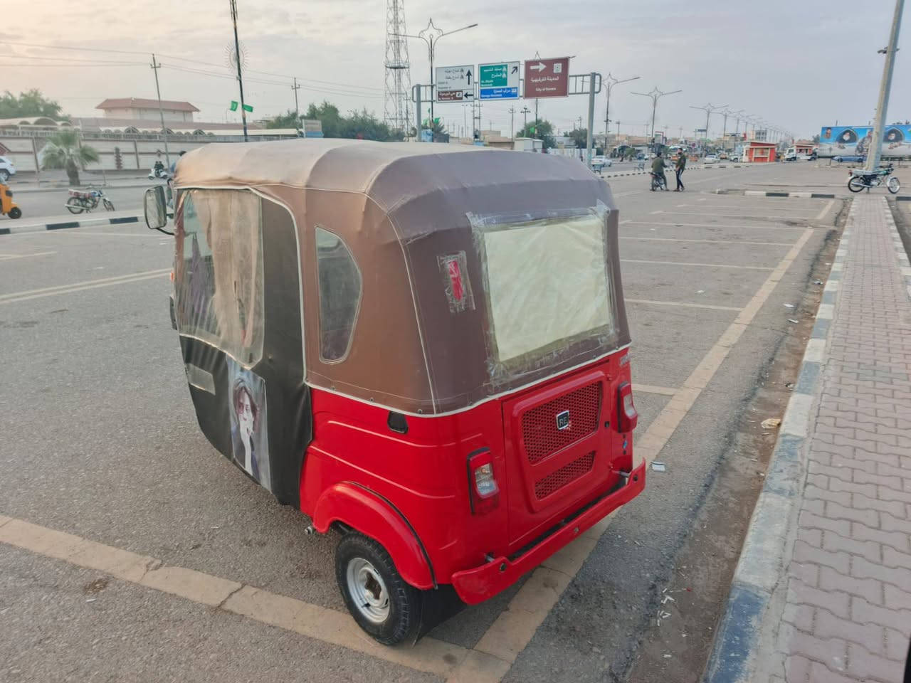 تكتك للبيع موديل 2024 ما مرقمه السعر 9 تسع ملايين المكان حي الشهداء السايدين رقم الهاتف ***********
