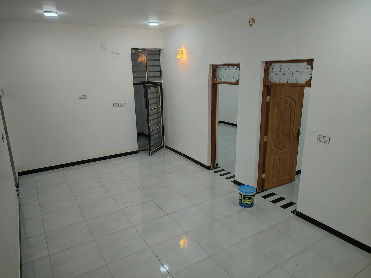 بيت للبيع مساحه ١٧٠ متر
عقد زراعي. عمود ١٣٠ شارع كربله جهة ياحسين
رقم صاحب البيت ***********

