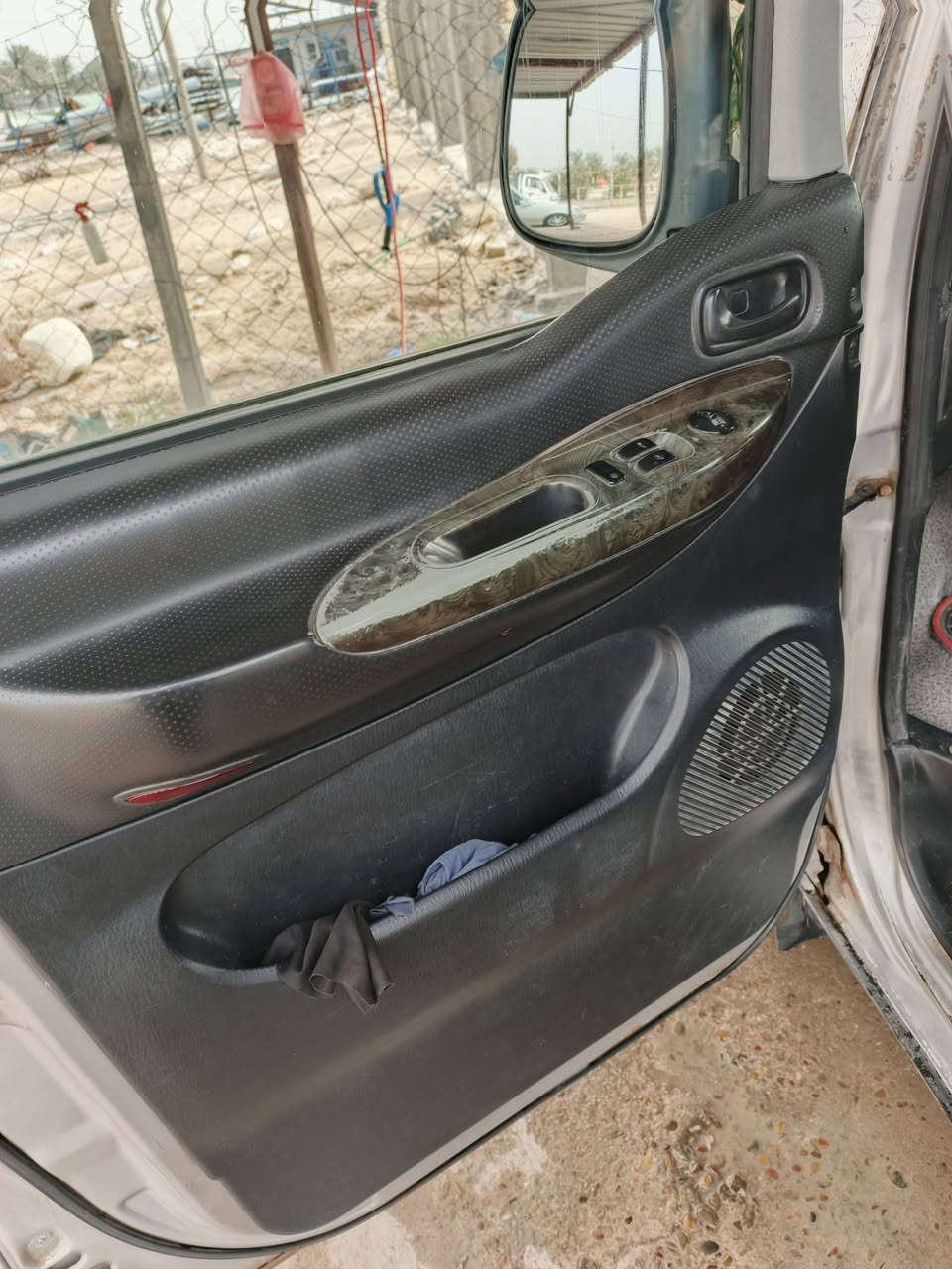 السلام عليكم اعيد النشر بسب الوعود الكاذبة ستاركس بترا موديل 2000 محدثه 2007 سياره جاهزة تخم تاير جديد حداديه جديده تدفئه تبريد شغال 🥶 كير اتو مكينه مسكر سبلاين شواصي واحد معمر والثاني على وظعه بيه طخه بسيطه بالصفحه اليمنه موظحه بالصوره والله يشهد إني من اخذته موجوده بيه سنويه تنتهي 2028 ملاحظه مراسله الصفحه نفسها السعر 75 وبي مجال لطيبين العنوان بابل المدحتيه


**إذا كنت صاحب هذا الإعلان وتريد حذفه لأي سبب، رجاءا أرسل رسالة إلى الدعم الفني**