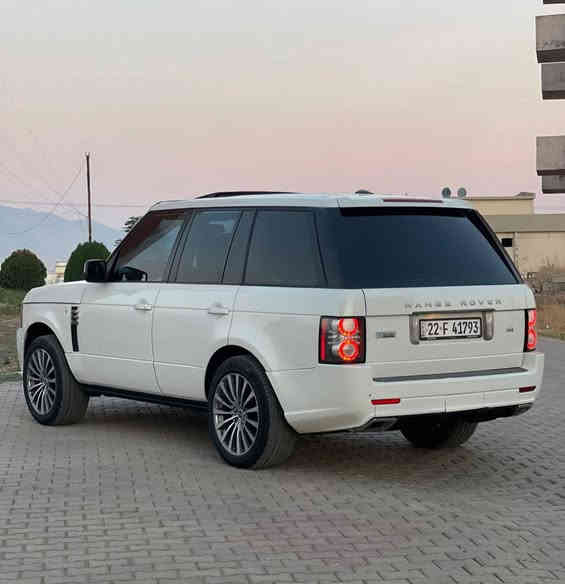 للبيع او مراوسە
رقمت تلفون : ***********
رقم بي واتساب : ***********
سعر البیع : 133 ورقە ومجال بسیط
رانج روفر  Range Rover Vogue 
موديل 2010 مکینە V8 بدون سوبر
مکفولە كفاله عامة من الصبغ و الضربة
وكالة شركة سردار خليجي 
رقم أربيل وكالة او تحويل 
فول مواصفات 1/1
أوتو بايكرافي
مثبت سرعته
تحكم استيرن جهتين
صندوك شفط
لايت زنون
شاشه كوشن
كشنات كهرباء وجلد
إناره ترحيب مرآة
حساسات امامي خلفي
حساس امطار 
جكات جوبليس 4 اطارات 
فتحة سقف 
هاند بريك Auto
5انظمة قيادة 
دفع رباعي
12سماعه🎧
4تايرات جديد 
شركه سردار🏢
8 ارباك
سبير ويل كب 
دبل اكزوز 
وبيها هواية مواصفات
السياره خير من الله 
مابيها أي نقص وبالخير ع الياخذها   ‎
مكانه عقرة بين اربيل و دهوك  
( بل عافيه الياخذه) اكر
