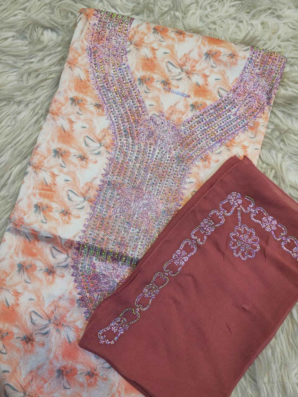 حبايب مخاوير العيد راح توصل الحجز مسبق بدون احراج
مخاوير حرير اندنوسي مع شال  فوول فوول حجر vip 
السعر القطعة == 25.000  دينار 
البظاعه موجود يوم الخميس انشاالله والحجز من هسه كميات قليل


**إذا كنت صاحب هذا الإعلان وتريد حذفه لأي سبب، رجاءا أرسل رسالة إلى الدعم الفني**