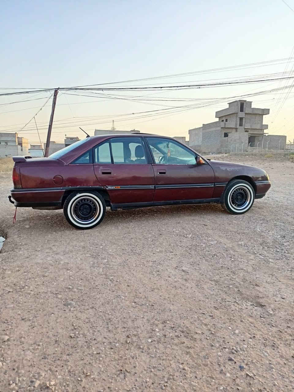 سلام عليكم اوبل اوميكا رقم نينوى الماني شرط التحويل 
سياره احله من صوره طخم فول كير عادي كير ومحرك شرط كهربايات كله شغاله فتحه بسقف سلايت سياره مال جناي 
موديل 1989 
***********
سعر 34 وبها مجال لطيبين
