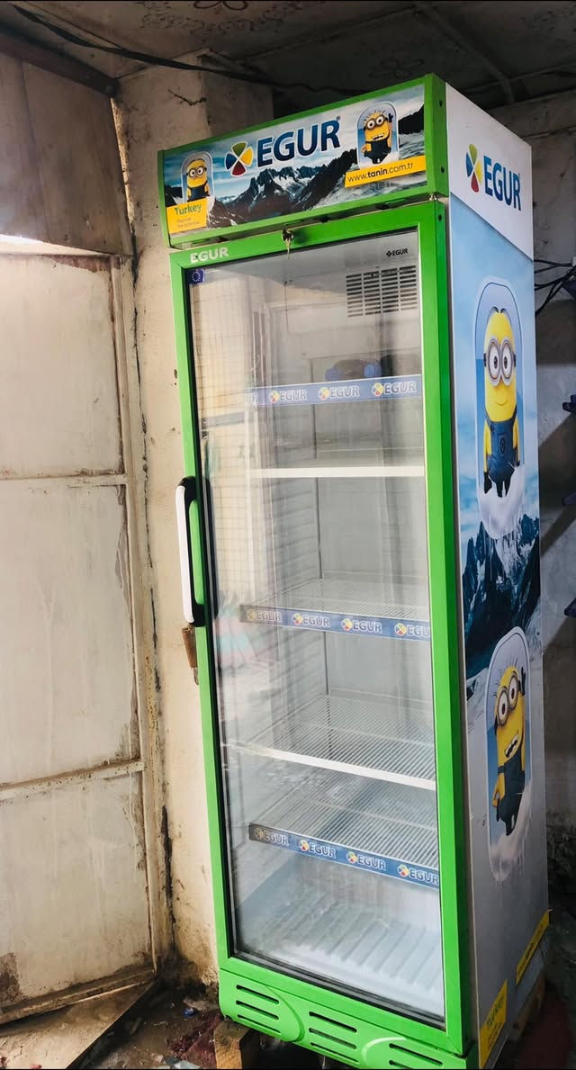 عارضه للبيع جديده استخدام قليل نضافه 100  تبريد خير من الله والسعر 450وبي مجال لتواصل ***********
