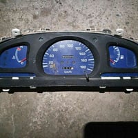 عداد بنزين شغال • عداد حرارة شغال • عداد كيلومتر عاطل