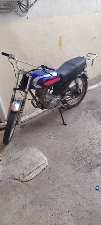 بارت خمس تسعات للبيع ١٦٥ وبي مجال شي قليل 07503557109 مكاني حي القاهرة