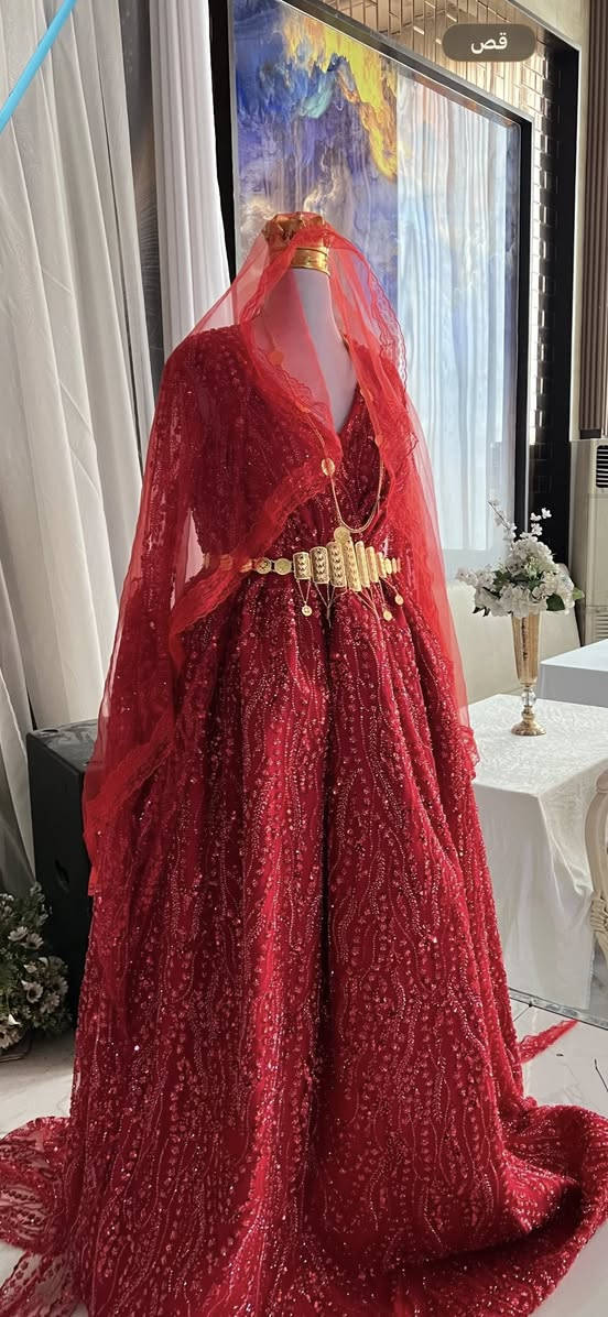 فستاني مال حنه لبسته ٣ ساعات فقط كله هاند ميد تصميم خاص مرتب فستان و عبايه و طرحة ٣ امتار 
سويته ب ٦٥٠  اريده ب ٣٥٠


**إذا كنت صاحب هذا الإعلان وتريد حذفه لأي سبب، رجاءا أرسل رسالة إلى الدعم الفني**