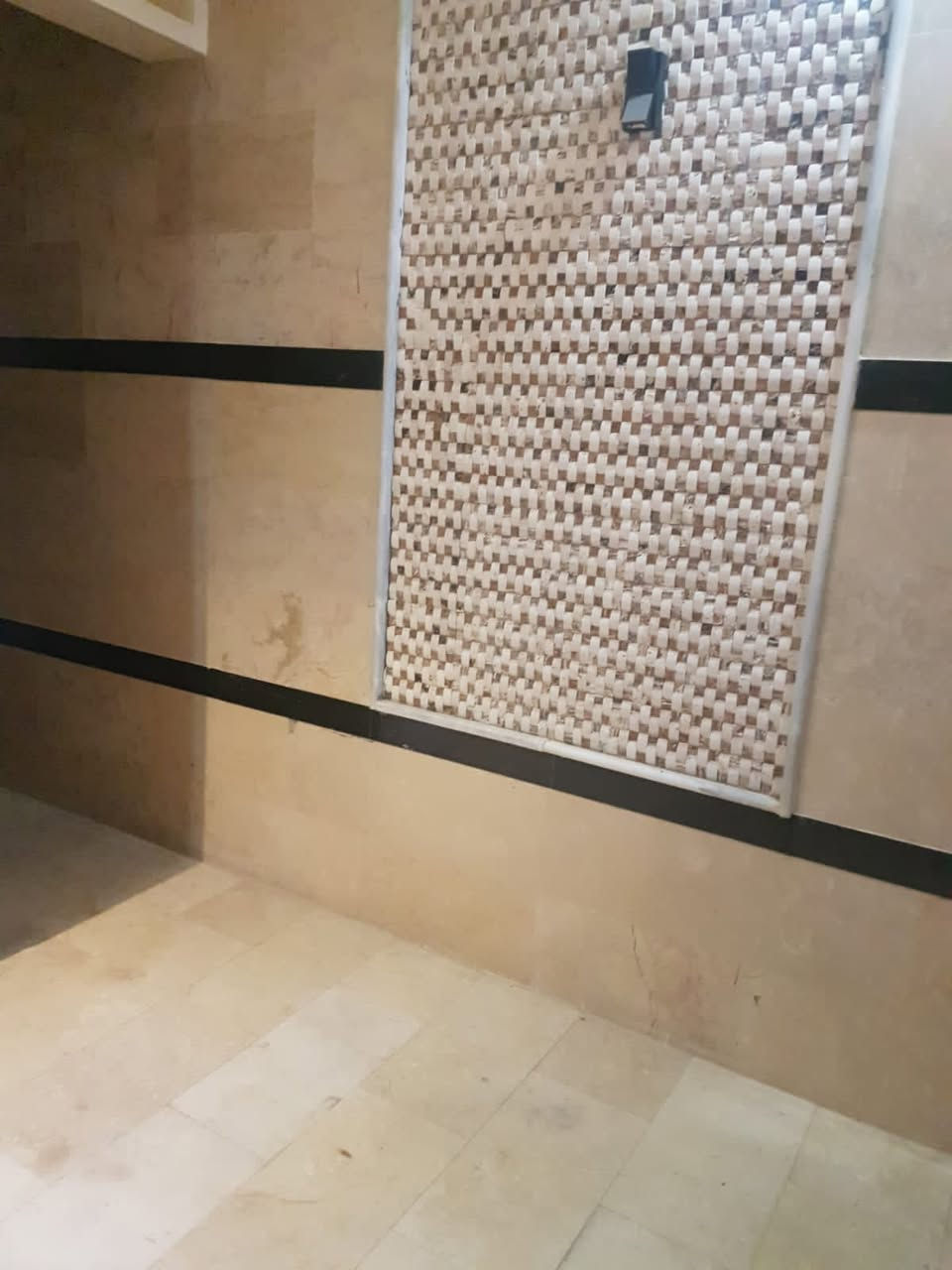 بيت للبيع – طابو صرف

📍 الموقع: حي رمضان، خلف زهير عوينات للستائر

📐 المساحة: 79 متر

🛣 عرض الشارع: 7 متر

📄 الملكية: طابو صرف

💰 السعر: 235 مليون دينار (قابل للتفاوض)

📞 للاستفسار والاتصال:

حسين – ***********
