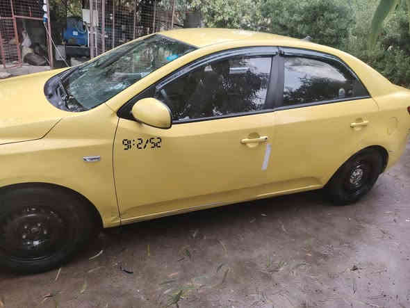 السلام عليكم  حبيبي اقرا المنشور للئخير وبعدين خبرني
سياره فورتي 2012 جيدي ااي

مكينه 16

كير 6

رقم نينوى جديد سنويه لي 29شرعيها بل موصل 

هيئه غرامات مصفره 

شاشه داخليه مع كامره

طخم امامي. خلفي جديد البارحه شديتا

تدفئه تبريد. شرط

السياره نضيفه. فول ظررها. بقاعدت السبير واصلا ما مصلح  السونار. موجود وموضح كلشي. بي معجون تلقيطات

شرط سياره بدون اي دواخل  كلشي موضح بل صور

اسعر 87 سياره مال رزق ترايك من موصل للبصره

غير متواجد ع تواصل اجتماعي

الرقم ***********

الرقم ***********

الرقم***********
