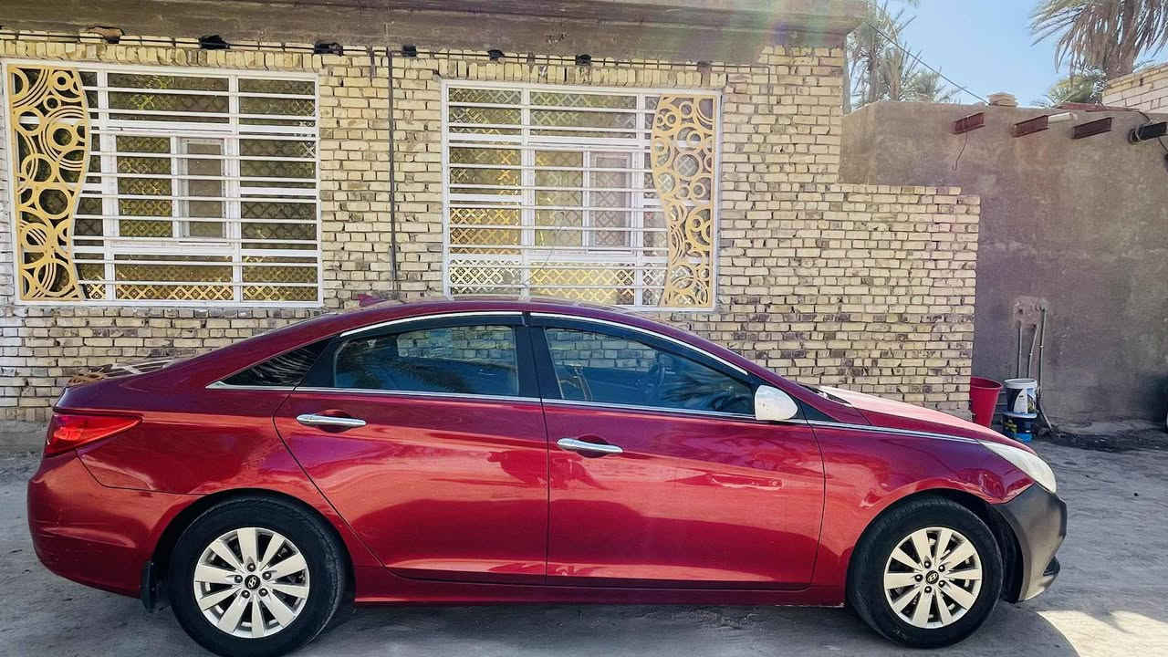 سوناته وارد ٢٠١٢سياره بيه فقط البنيد كير او حداديه او محرك مكفول رقم جديد سياره مابيه اي نقص سعره ١٠٣او بيه مجال الشراي ***********  بيه واساب
