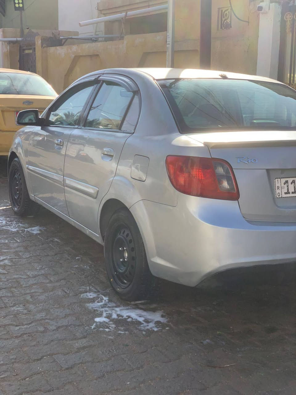 السلام عليكم كيا ريو مديل 2012 محرك 1600 سونار مرفق بالصور مكينه كير حداديه تخم تاير بسمي مكان سياره النجف رقم الهاتف *********** سعر 83
