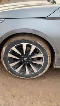 عدي هاذ لويل اريد مراوس بويل عادي  الحجم 17  رقم واتساب 07702356103