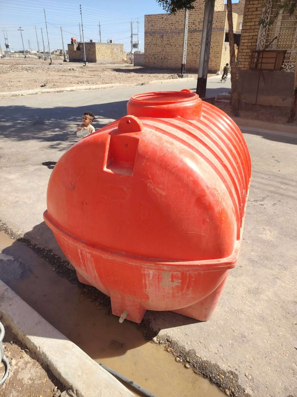 مقطوره نضيفه مصلحه حجم كبير 15000 شراي يتواصل وياي *********** ما جاوب تعليقات
