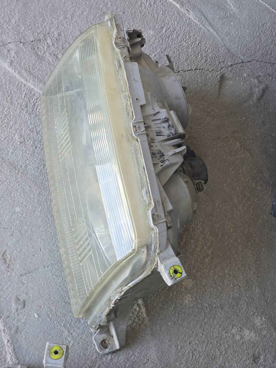 لايتات راس ثور ابو عيون 
كاملات مقفلات 
كلوبات ناصي زنون بلادي 
كلوبات عالي 
قباقه  كامل مقفل 
مكاني الناصرية قضاء الشطره 
يوجد توصيل جميع محافظات العراق 
***********
