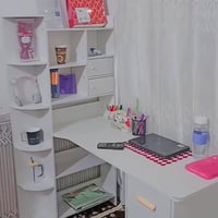 ميز دراسي السعر ١٠٠ مكان الغزاليه نظافه ٩٥% تواصل واتس اب 07712129378