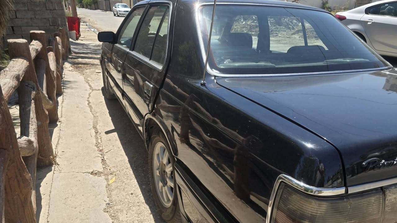السلام عليكم بونتيشا ١٩٩٥ رقم بغداد دولي سيارة حلوة كامله تبريد مكينه ٢٠٠٠ سيارة مال بيت مابيهه اي نقص السعر ٣٣ مكان السيارة ديااى خان بني سعد رقم الهاتف ***********
