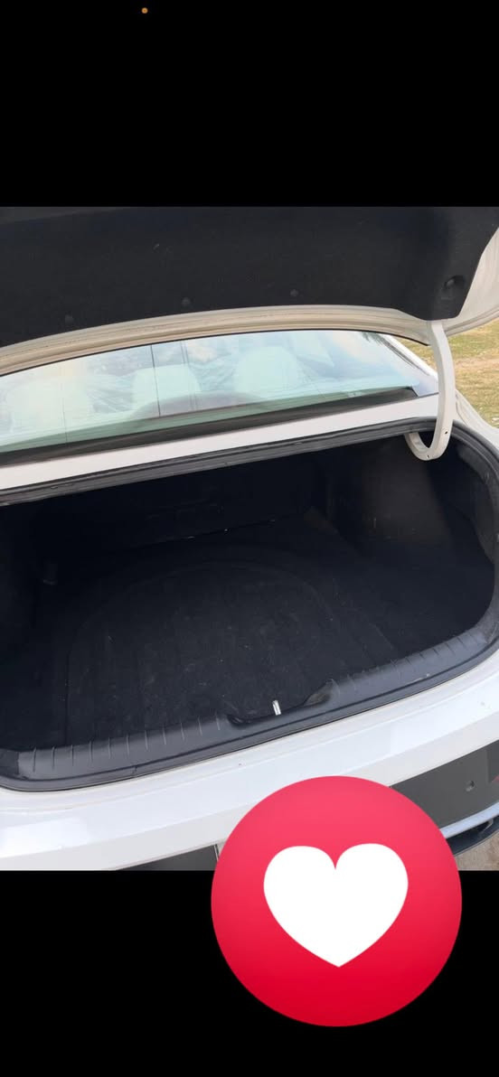 السلام عليكم النترا 24 خليجي مكينه 2000مطلوبه شركه استقطاع مباشر رقم بغداد صاحبها بالبصره السعر 155 حادثها مبين بالصور الناصريه حي اريدو ***********
