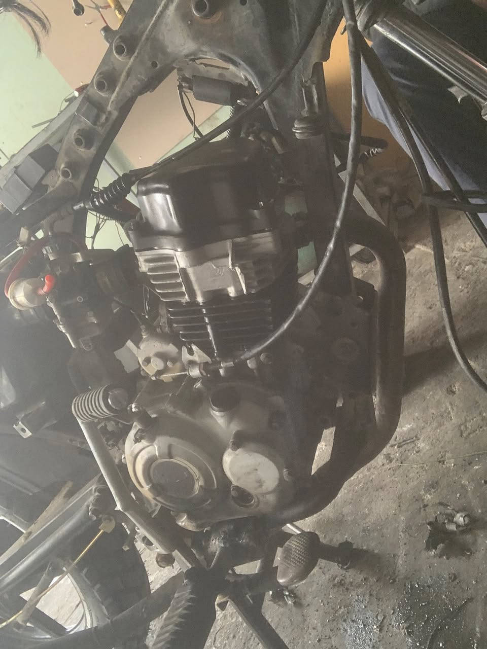 سلام عليكم مكينه ٤كير البيع وضفيره كامله وعقل وكتف شحن كامله بس المكينه فجئه طفت أبيع طافي ماعرف شنو سبب البيع مكاني الأمين أو الكراده سعر ١٥٠ بيها مجال بسيط


**إذا كنت صاحب هذا الإعلان وتريد حذفه لأي سبب، رجاءا أرسل رسالة إلى الدعم الفني**