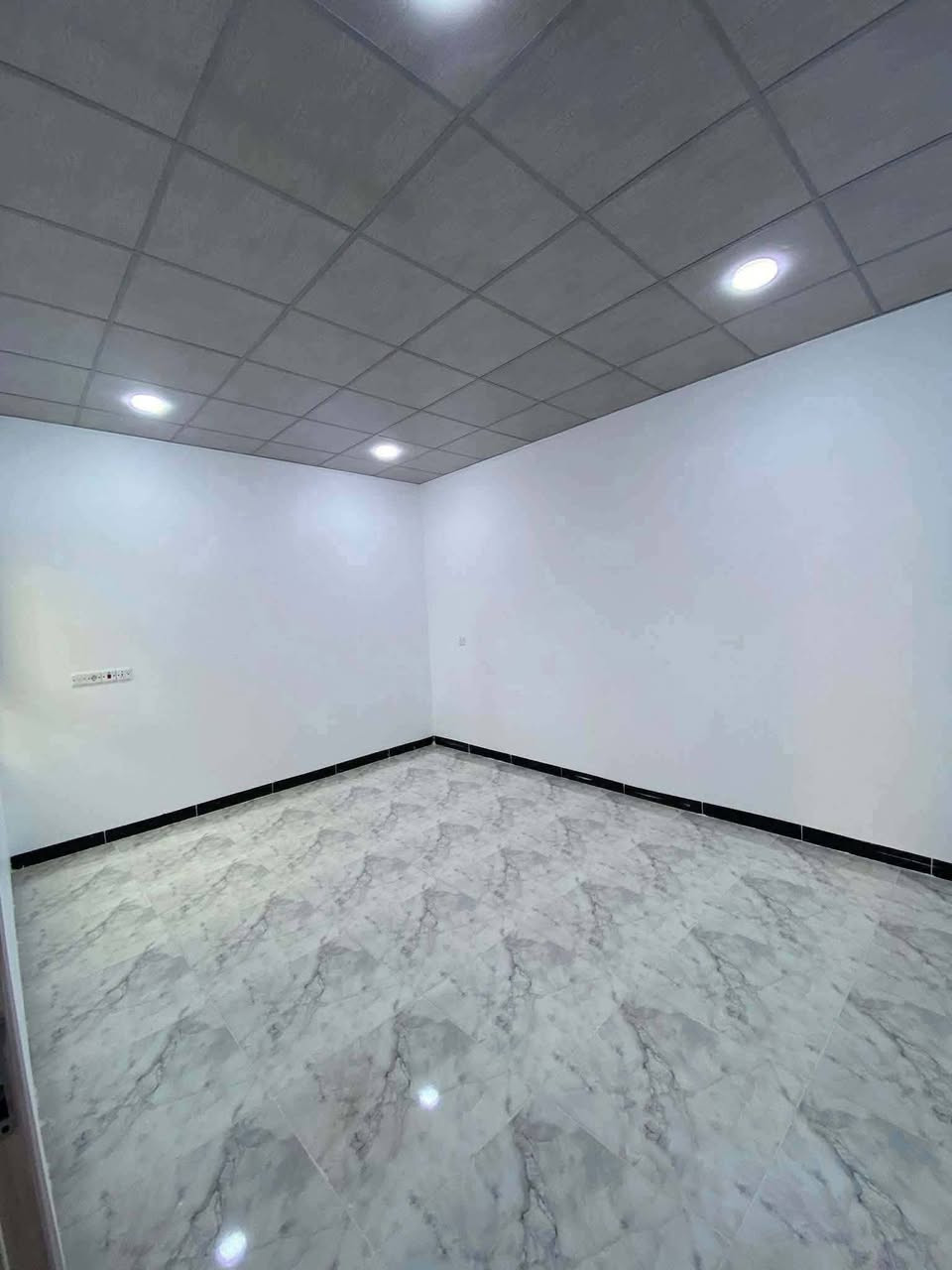 سعر80بی مجال سلاموعلیک اخوان بیت نضیف100متر بیناجده یدطاپوصراف عنوان حای عسکری55کلش نضیف راقم خابر/***********/***********
